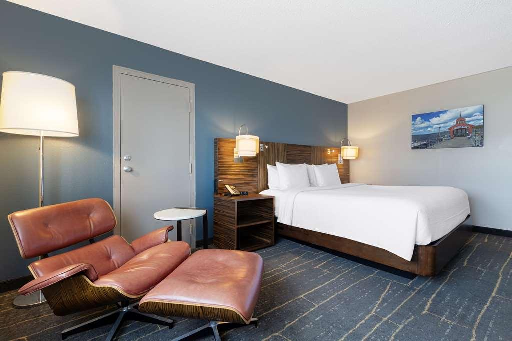 The Lux Hotel & Conference Center, Ascend Hotel Collection Waterloo Kamer foto