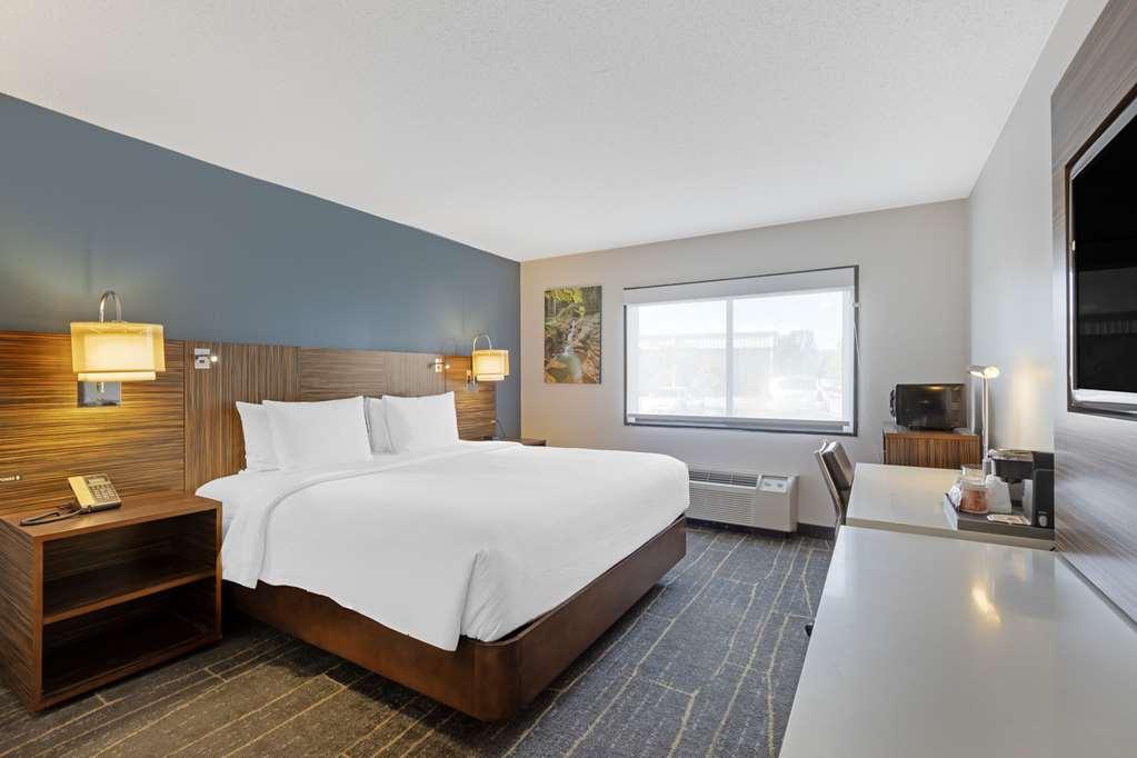 The Lux Hotel & Conference Center, Ascend Hotel Collection Waterloo Kamer foto